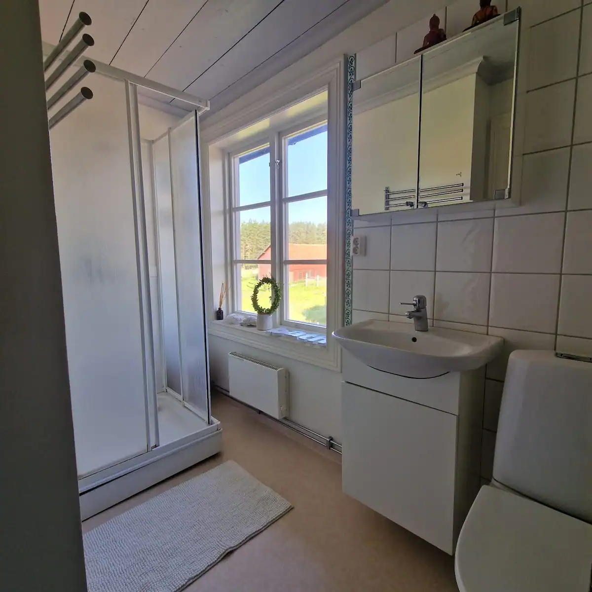 Bathroom 2