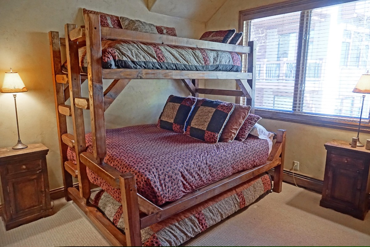 Bunk  Bedroom