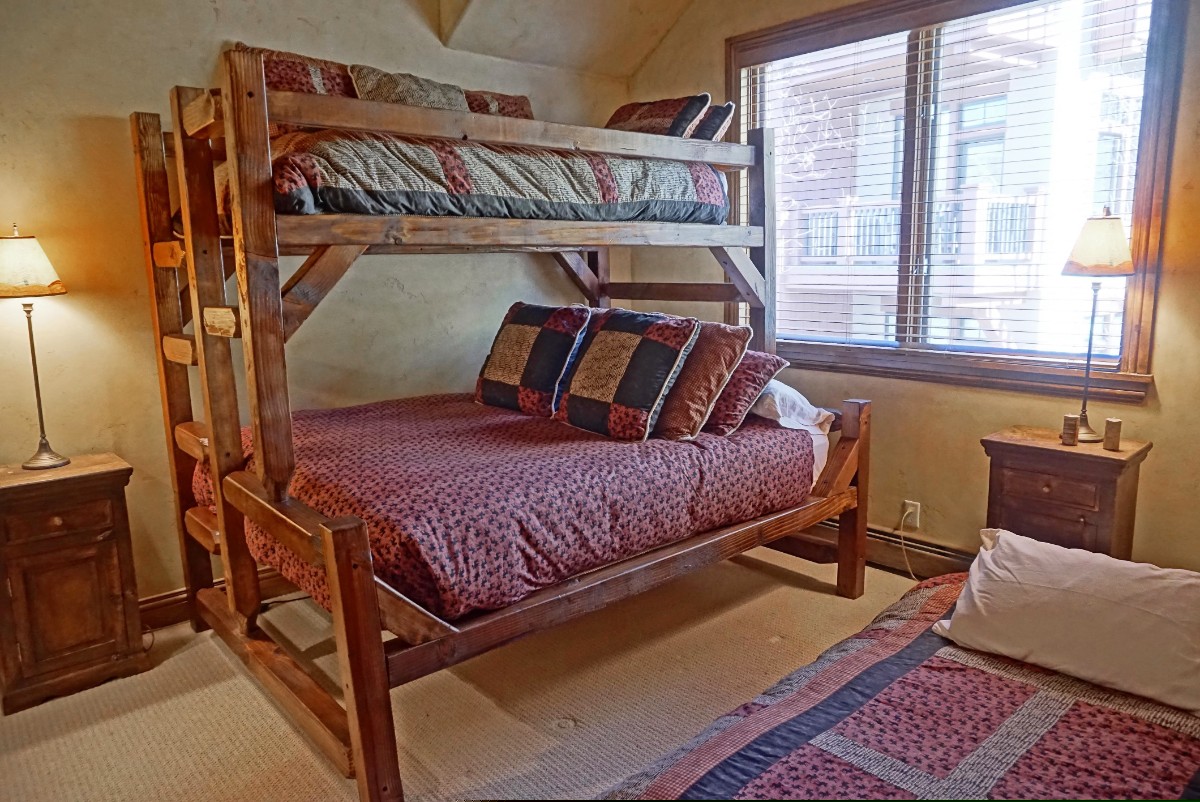 Bunk Bedroom