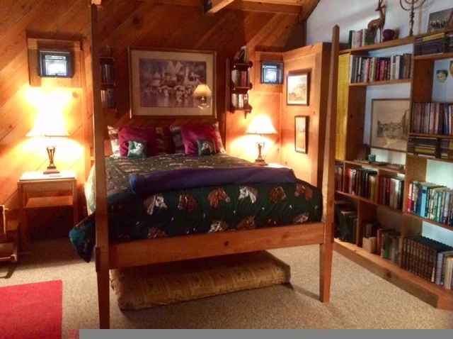 Loft with Queen bed