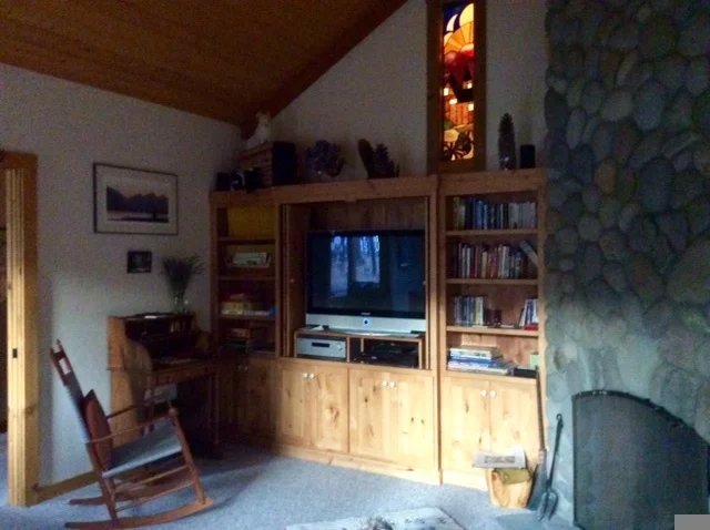 Entertainment & Fireplace room